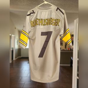 Pittsburgh Steelers, Ben Roethlisberger Jersey, Size Medium, Grey